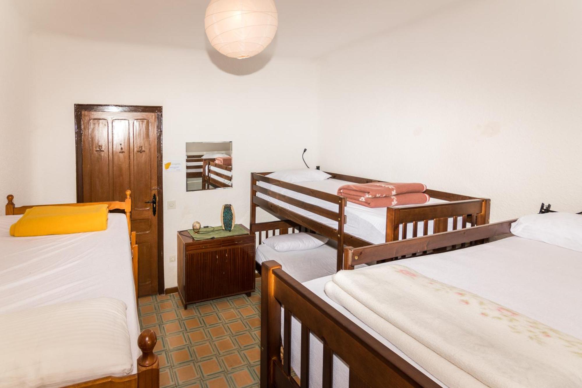 Albergue Casa De L'Aigua بيسييت المظهر الخارجي الصورة