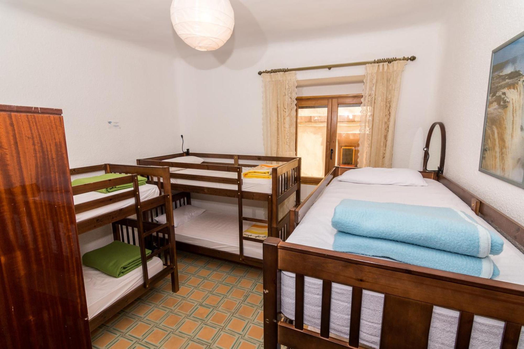 Albergue Casa De L'Aigua بيسييت المظهر الخارجي الصورة