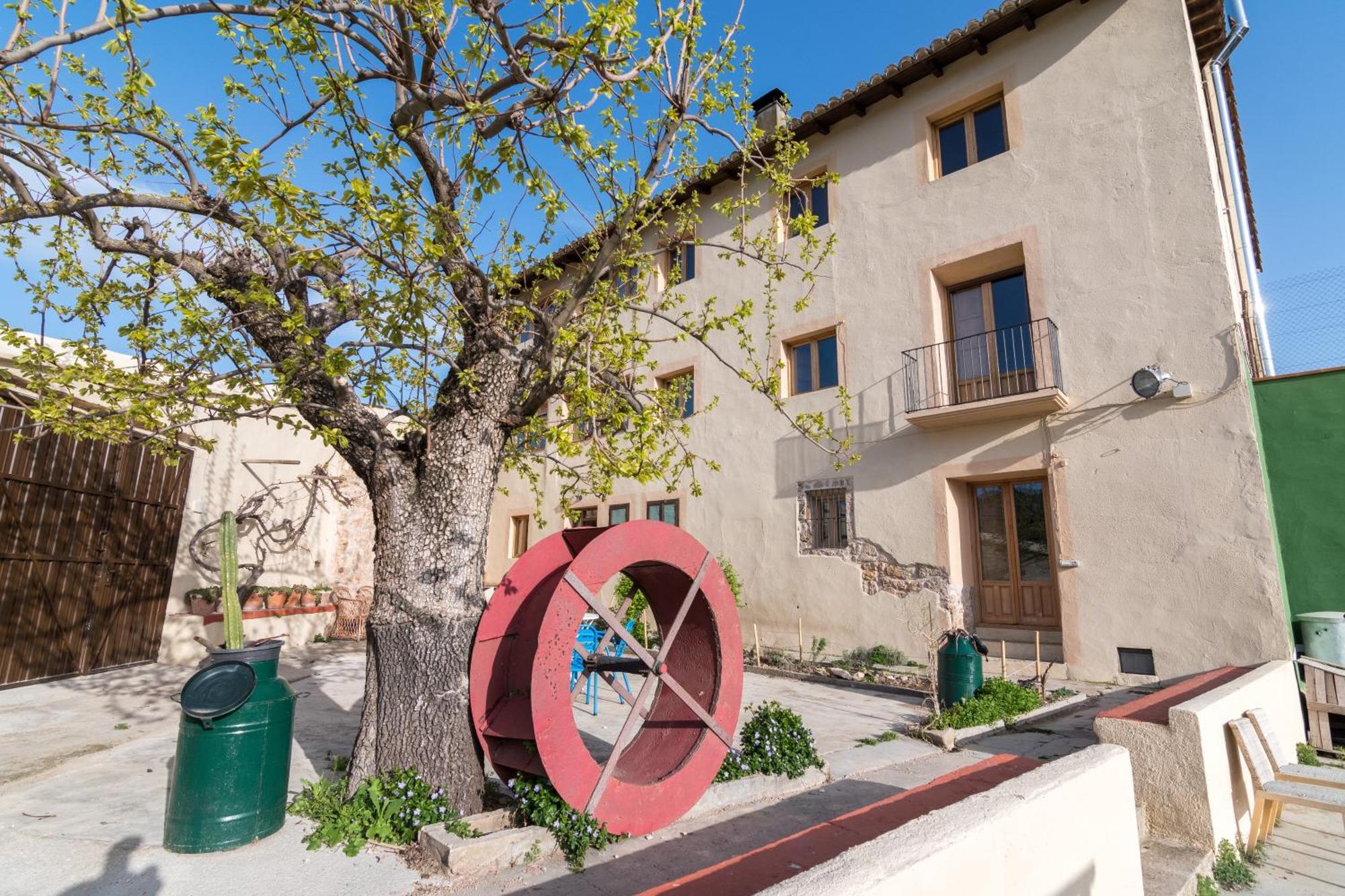 Albergue Casa De L'Aigua بيسييت المظهر الخارجي الصورة
